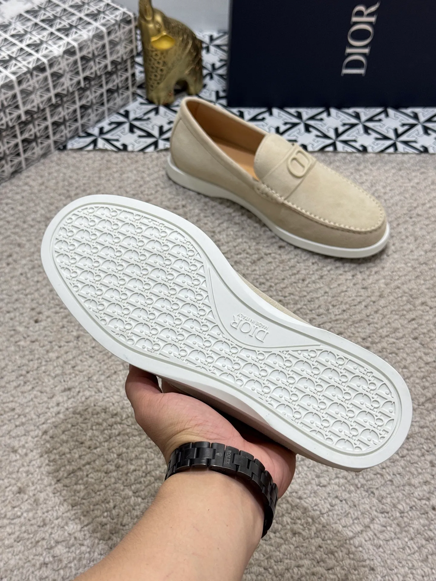 Men's men's shoes 💰480 [New style] 🍺🍺Dior men's casual shoes - a high version of the original one-to-one replica. It is a casual dress shoe. Crafted from luxuriously soft navy suede❤️‍🔥Cow leather lining💘Oblique printed panels on the upper. The lightweight white rubber sole adds sophistication, with an Oblique pattern engraved on the outsole and branding on the back. Size: 38-44 (45, 46 customized